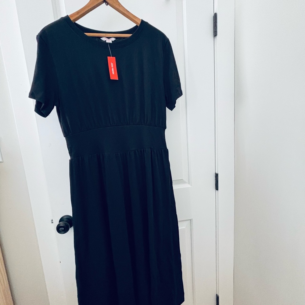 Black dress - Picture 3 of 4